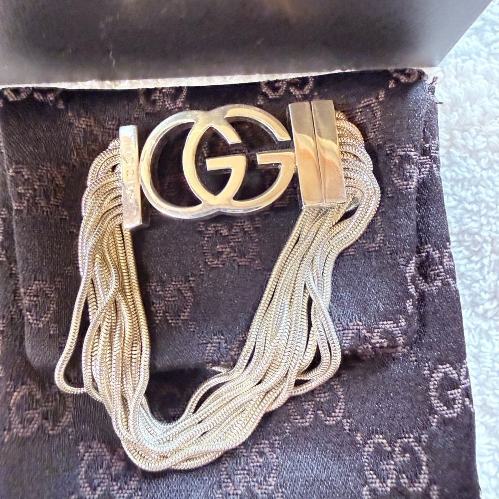 Gucci Silver Multi-Strand GG Logo Bracelet - Picture 2 of 5